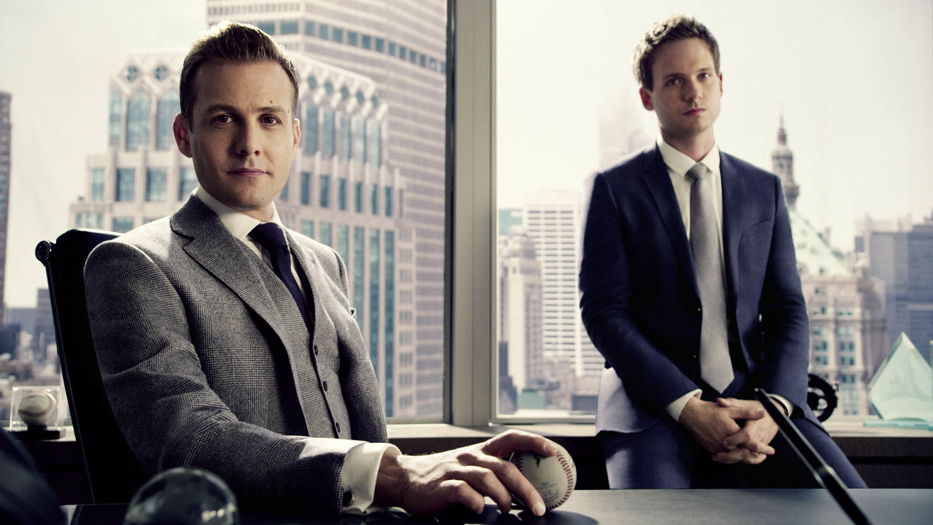 Suits Wallpapers