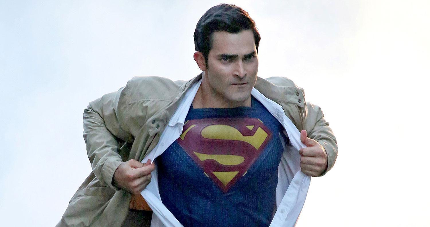 Tyler Hoechlin As Clark Kent Superman Wallpapers