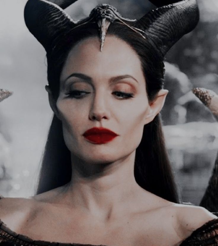 Angelina Jolie As Maleficent Wallpapers