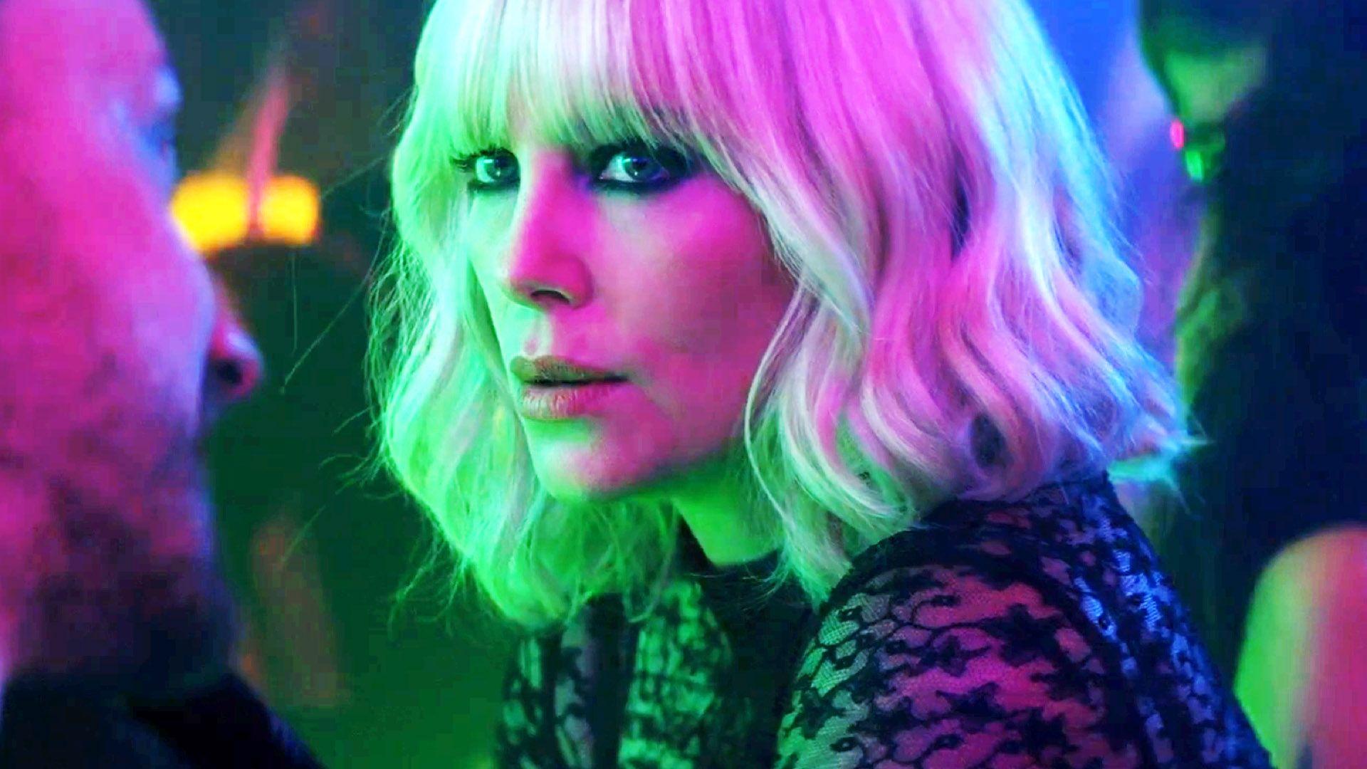 Atomic Blonde Girl Fighting Wallpapers