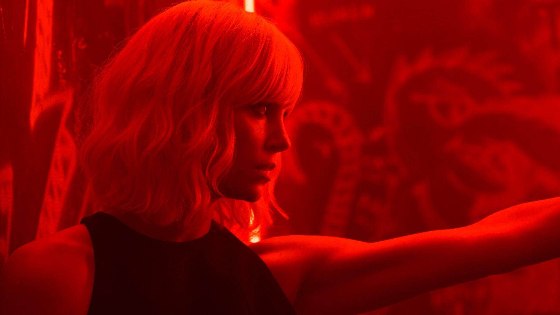 Atomic Blonde Girl Fighting Wallpapers