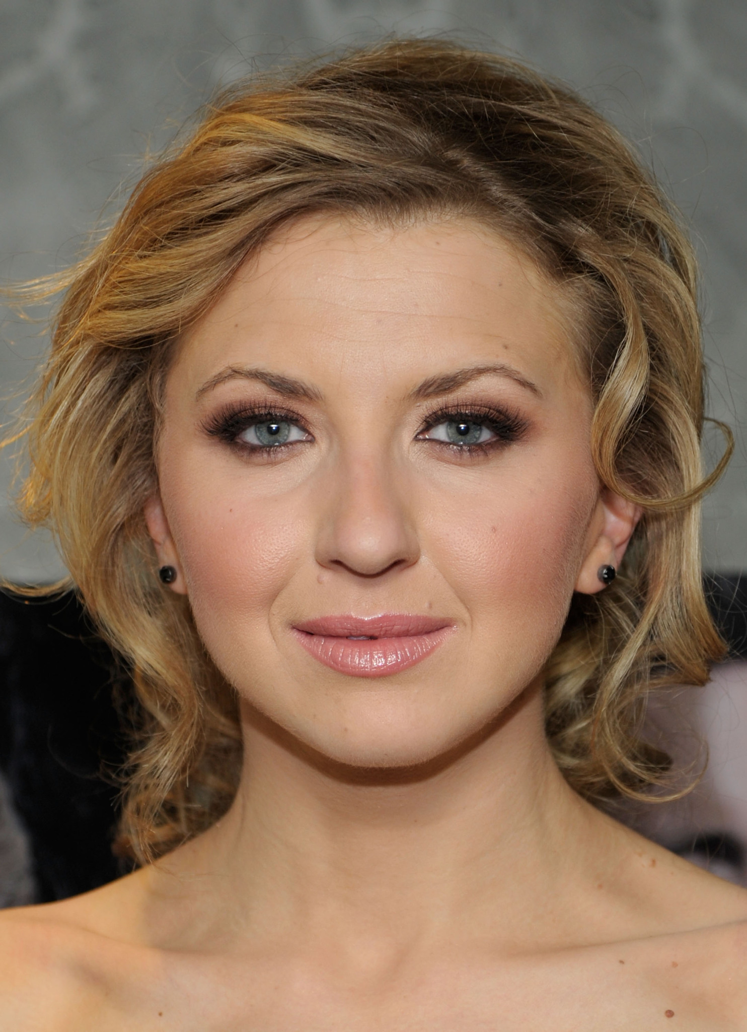 Being The Ricardos 4K Nina Arianda Wallpapers