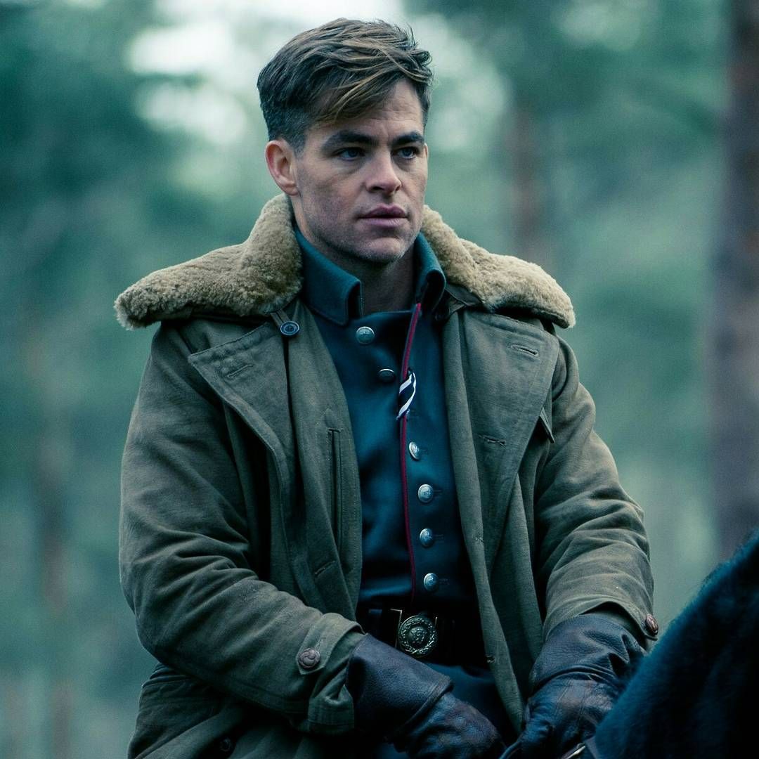 Chris Pine As Steve Trevor In Wonder Woman 2 Wallpapers