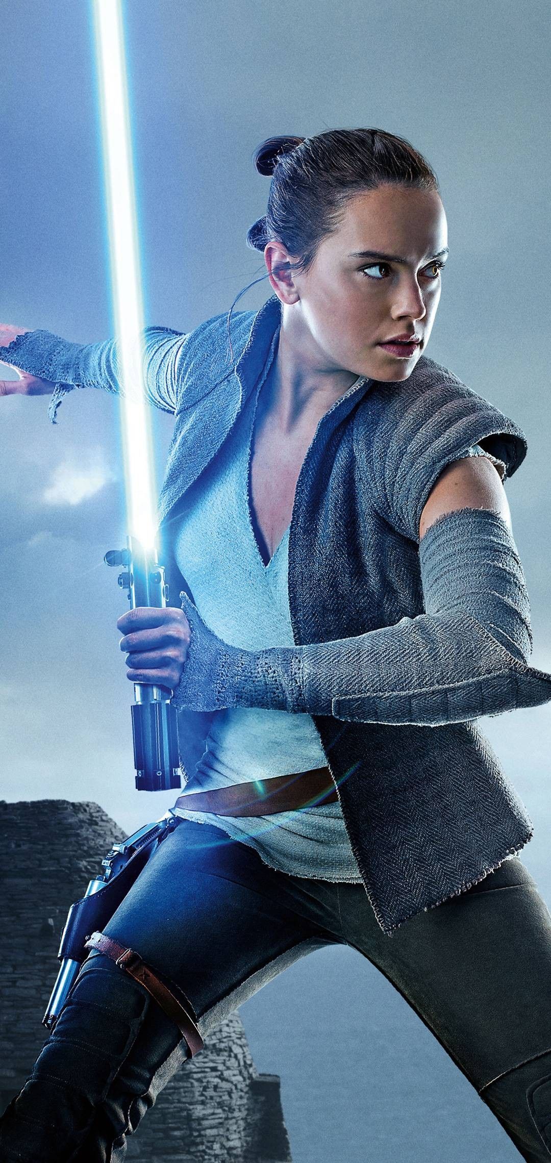 Daisy Ridley Lightsaber Star Wars 8 Wallpapers