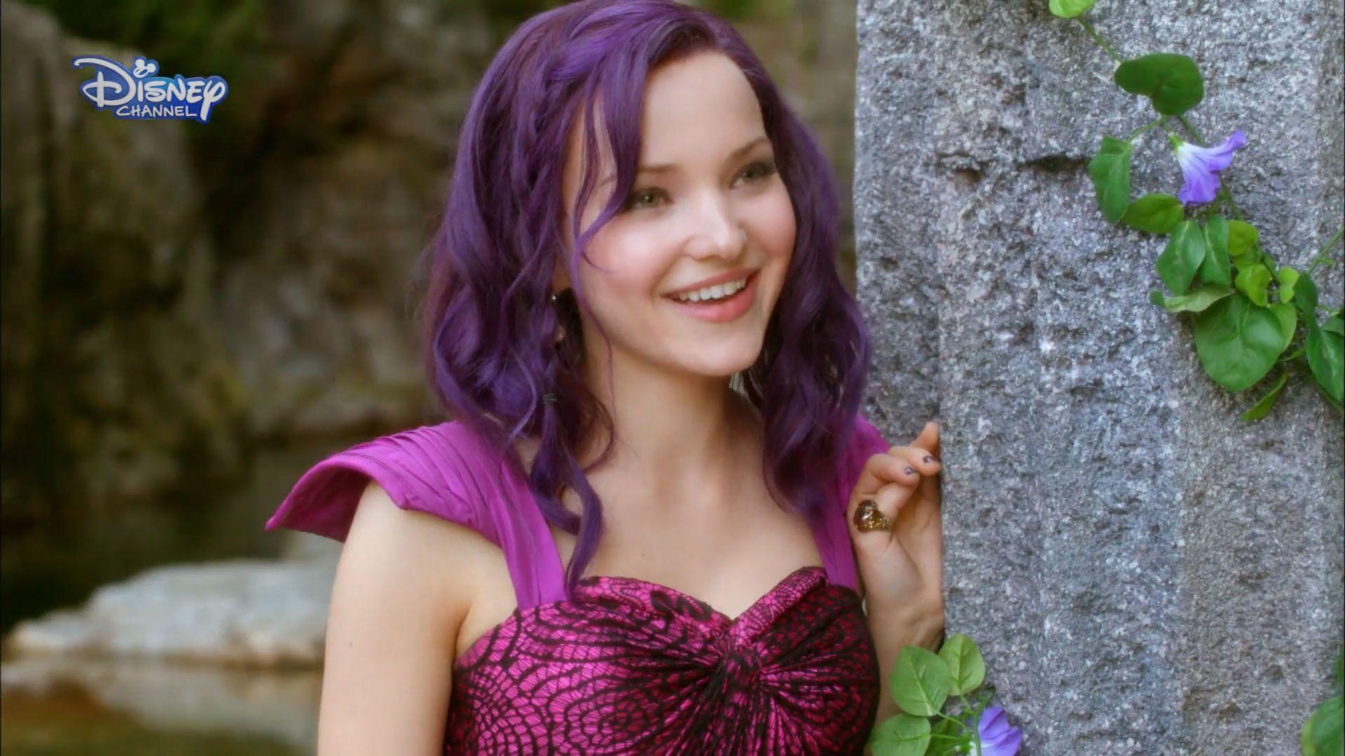 Descendants 3 Dove Cameron As Mal Wallpapers