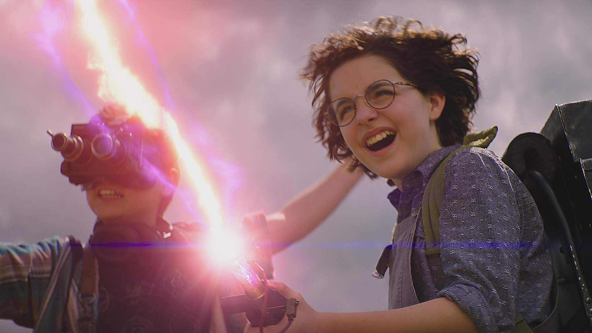 Finn Wolfhard In Ghostbusters Movie Wallpapers