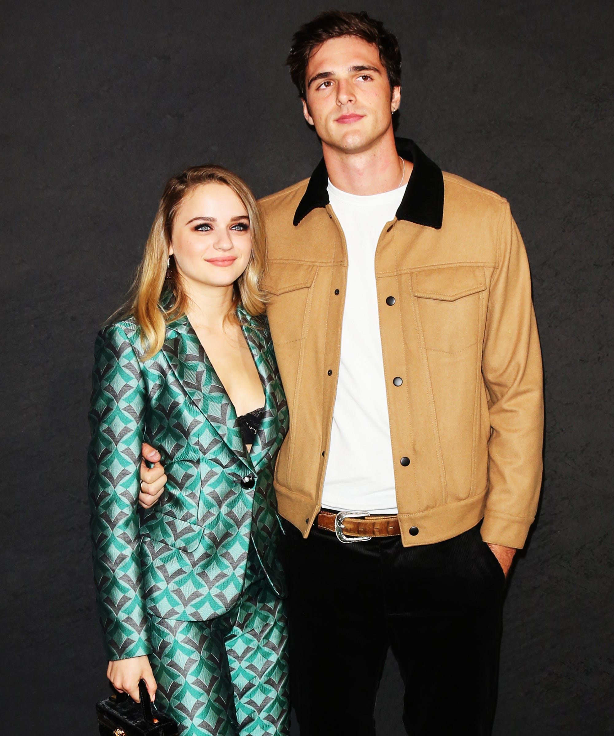 Joey King &Amp; Jacob Elordi The Kissing Booth Wallpapers