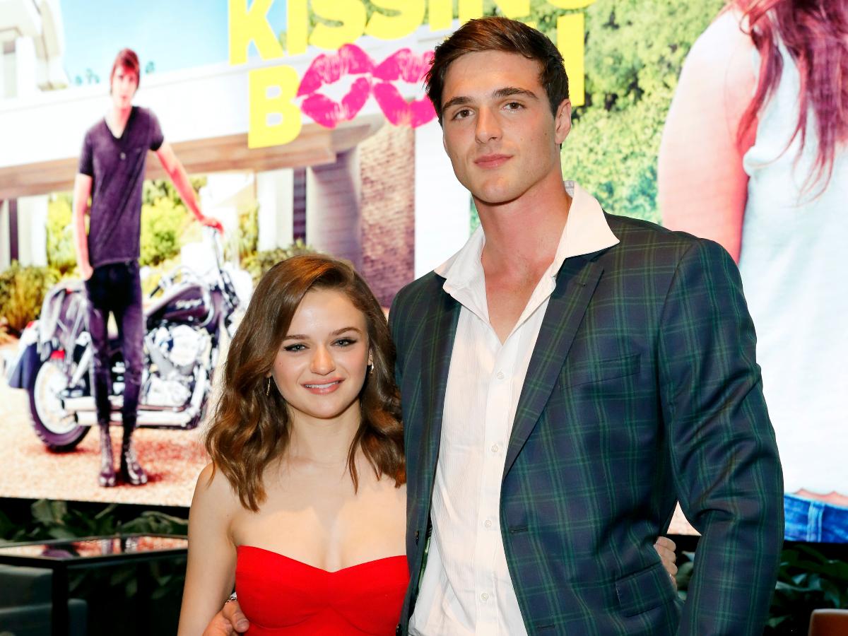 Joey King &Amp; Jacob Elordi The Kissing Booth Wallpapers