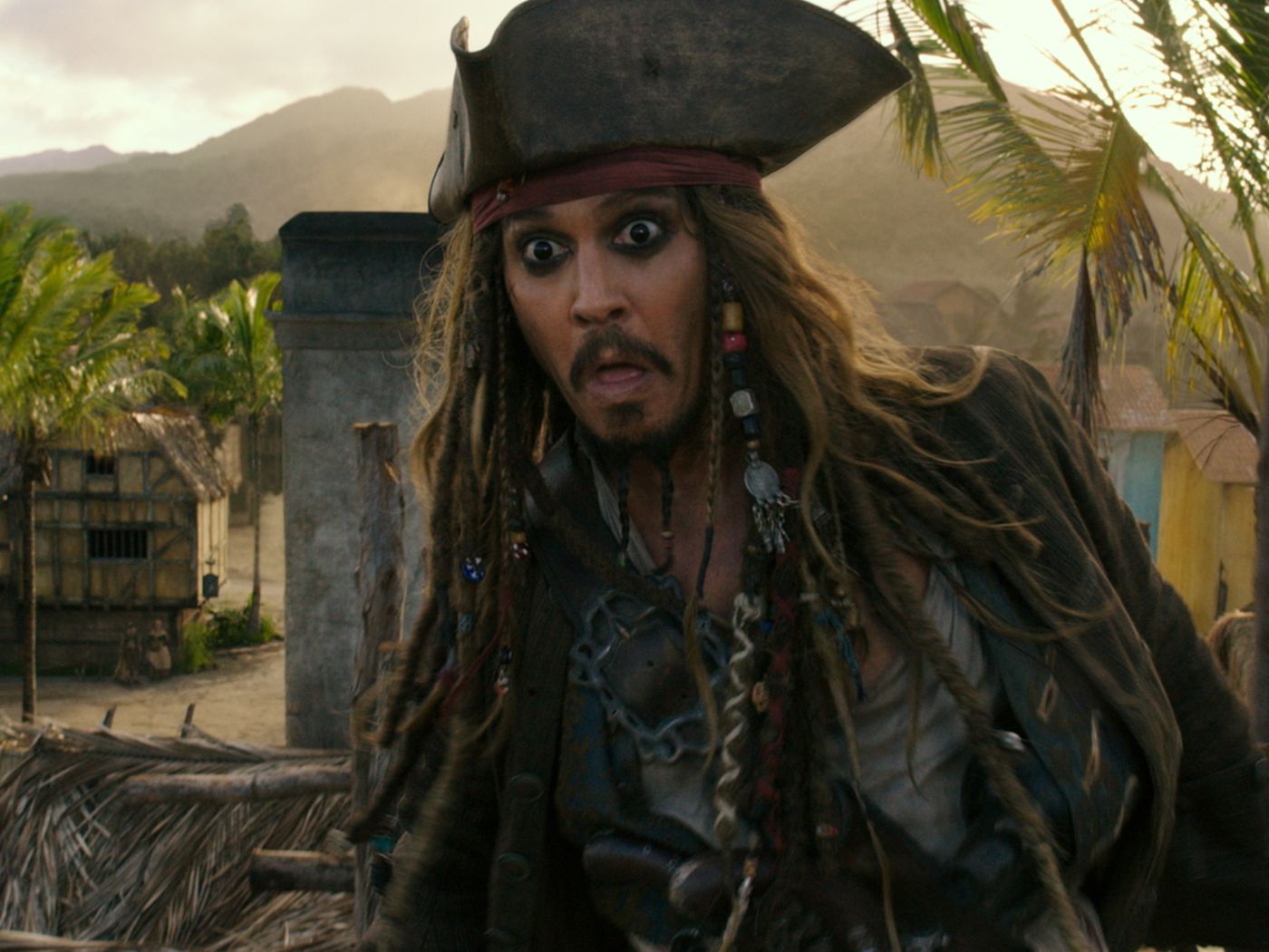 Johnny Depp As Jack Sparrow In Pirates Of The Caribbean Dead Men Tell No Tales Wallpapers