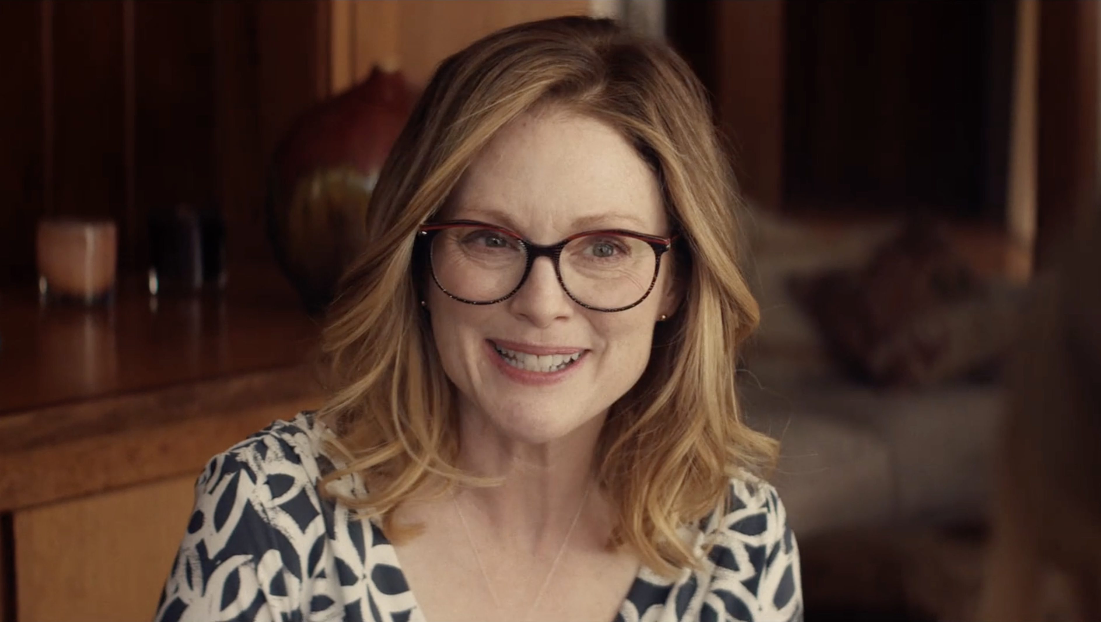 Julianne Moore In The Glorias Wallpapers