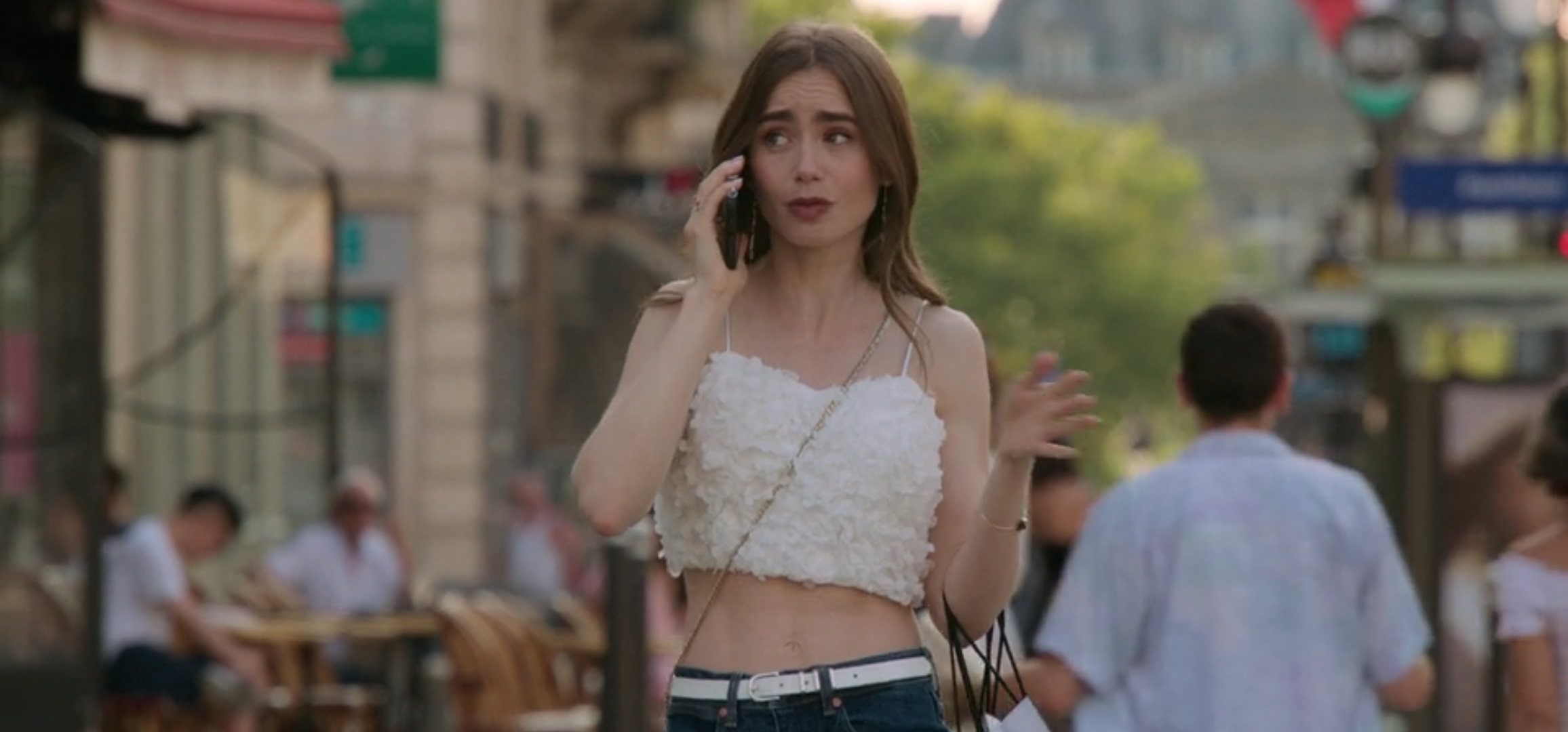 Lily Collins From Emily In Paris 2020 Wallpapers