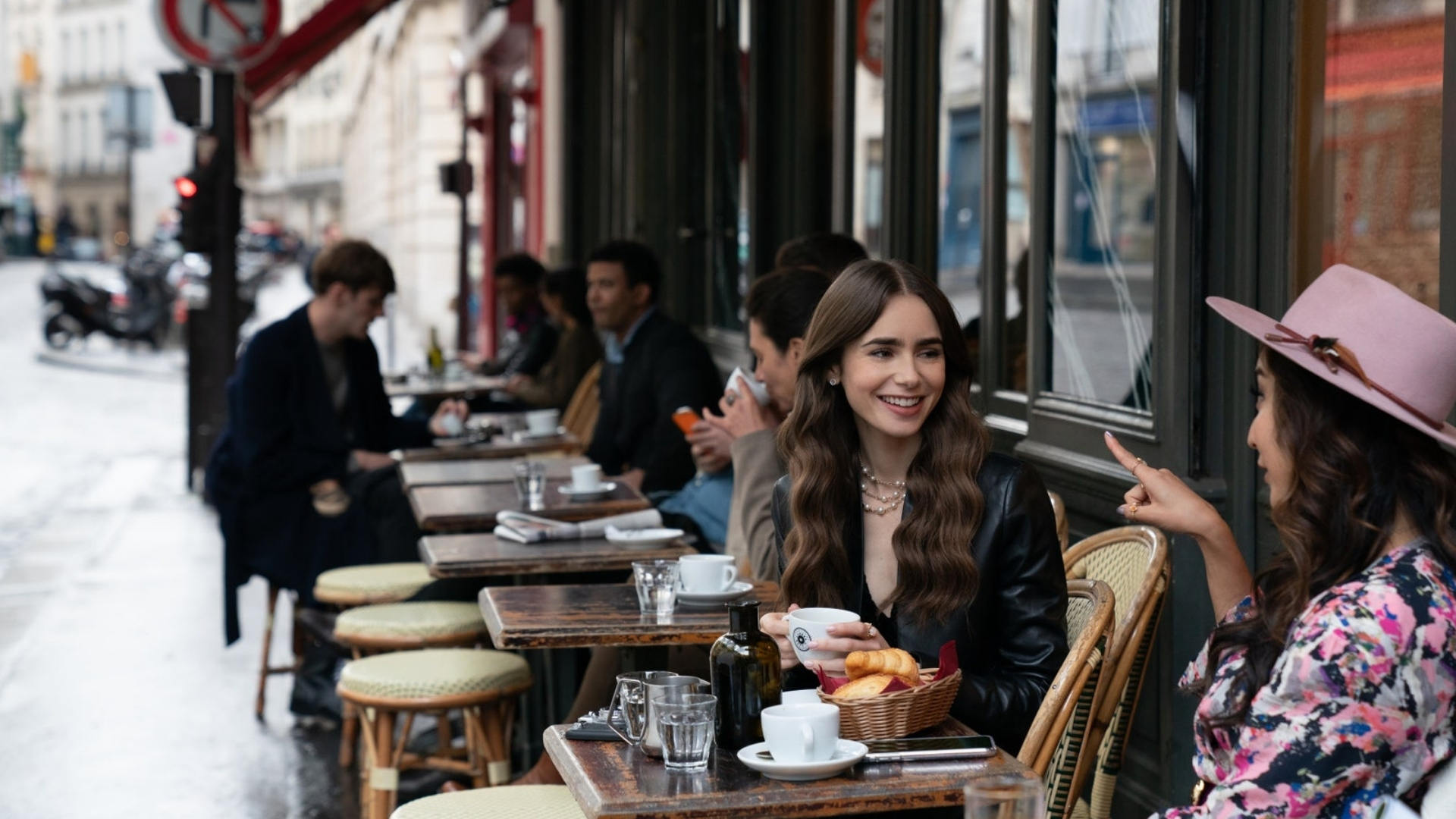 Lily Collins From Emily In Paris 2020 Wallpapers