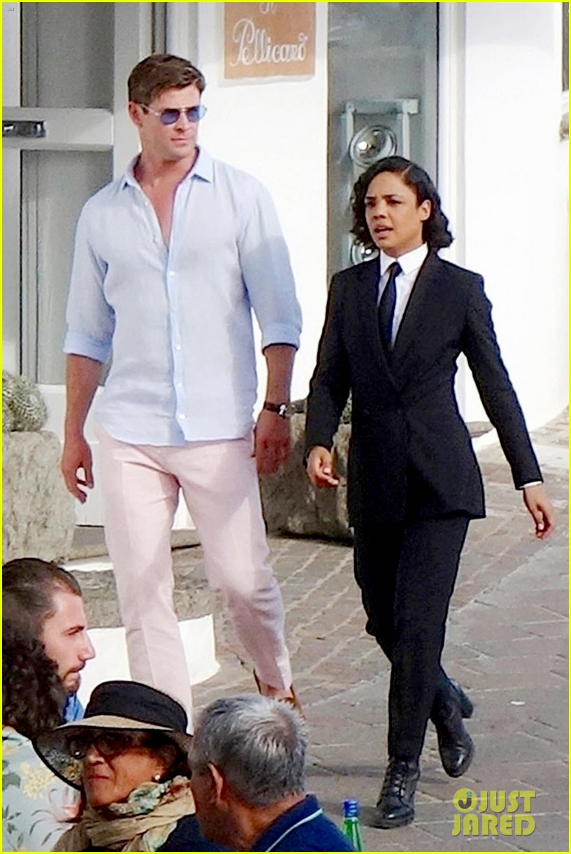 Men In Black 4 Chris Hemsworth And Tessa Thompson Wallpapers