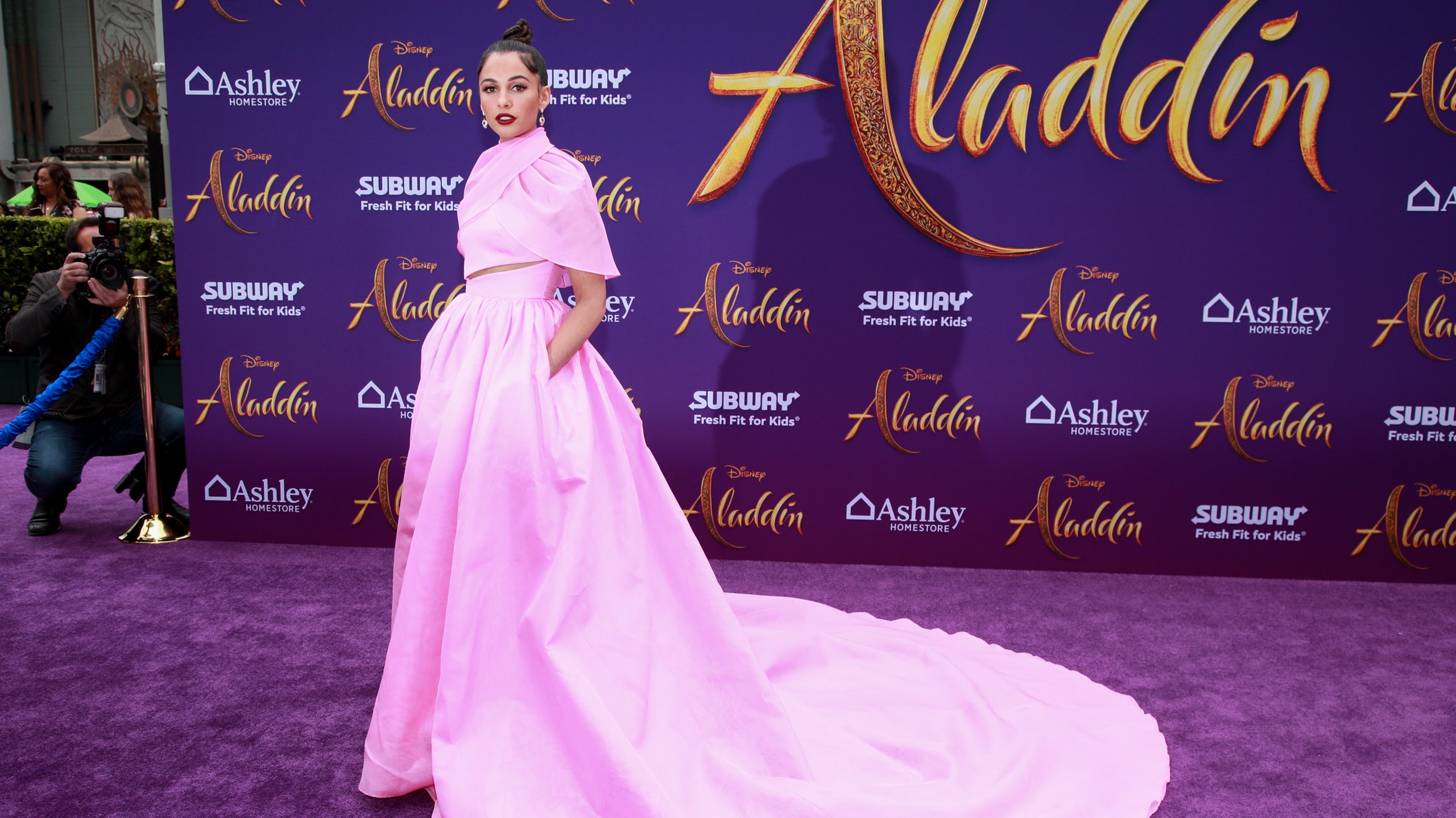 Naomi Scott As Princess Jasmine In Aladdin Movie Wallpapers