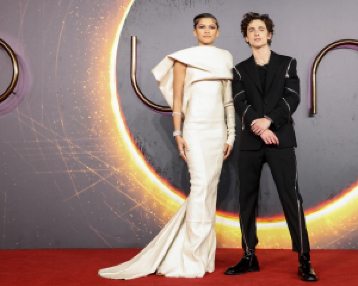 Rebecca Ferguson &Amp; Timothee Chalamet Dune 2020 Wallpapers