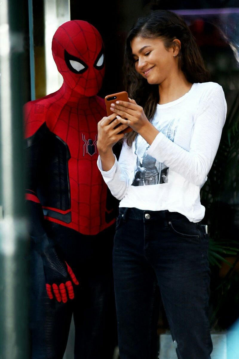 Spider Man And Zendaya In Spider Man Far From Home Wallpapers