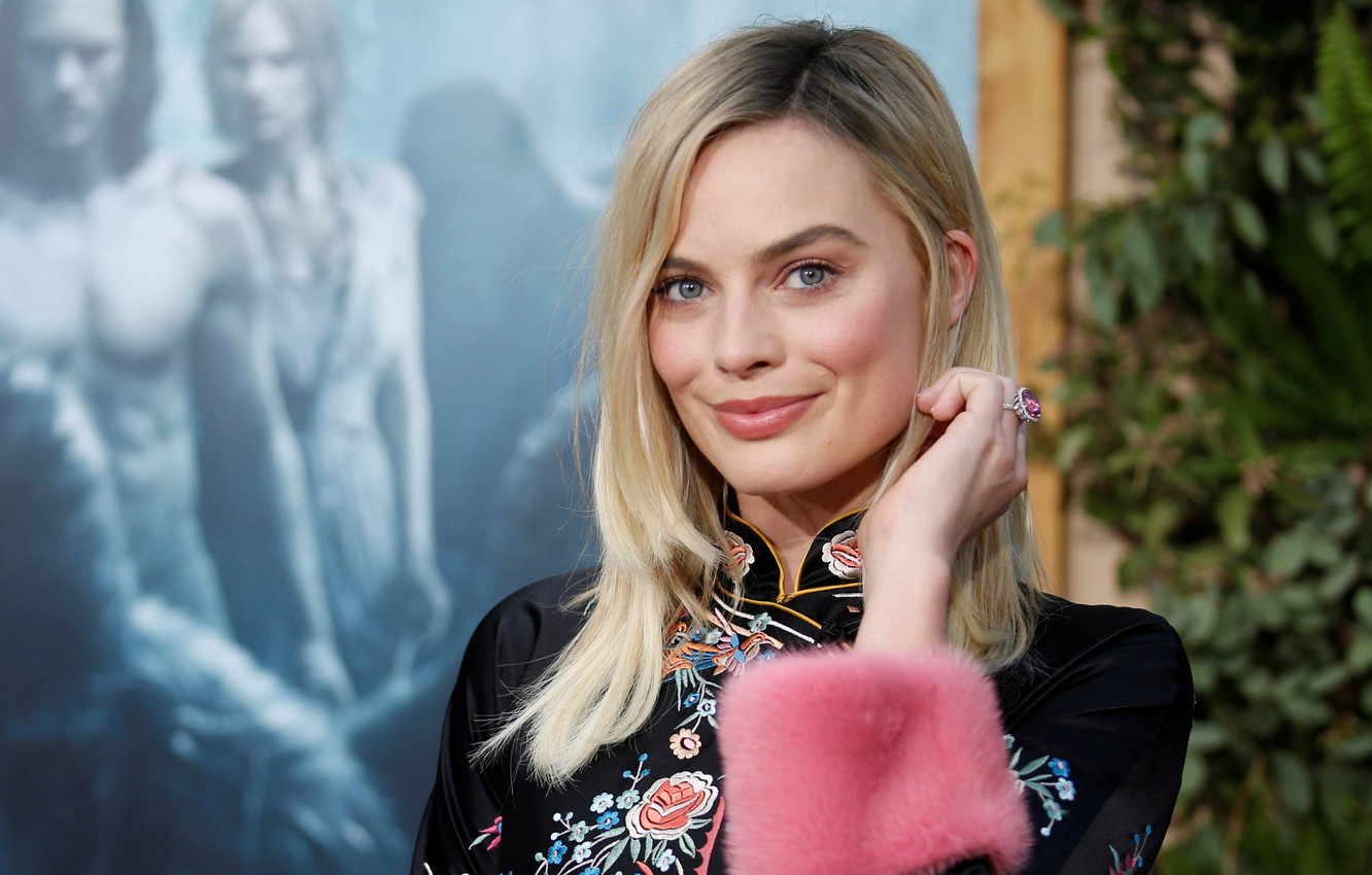 The Suicide Squad Margot Robbie Wallpapers