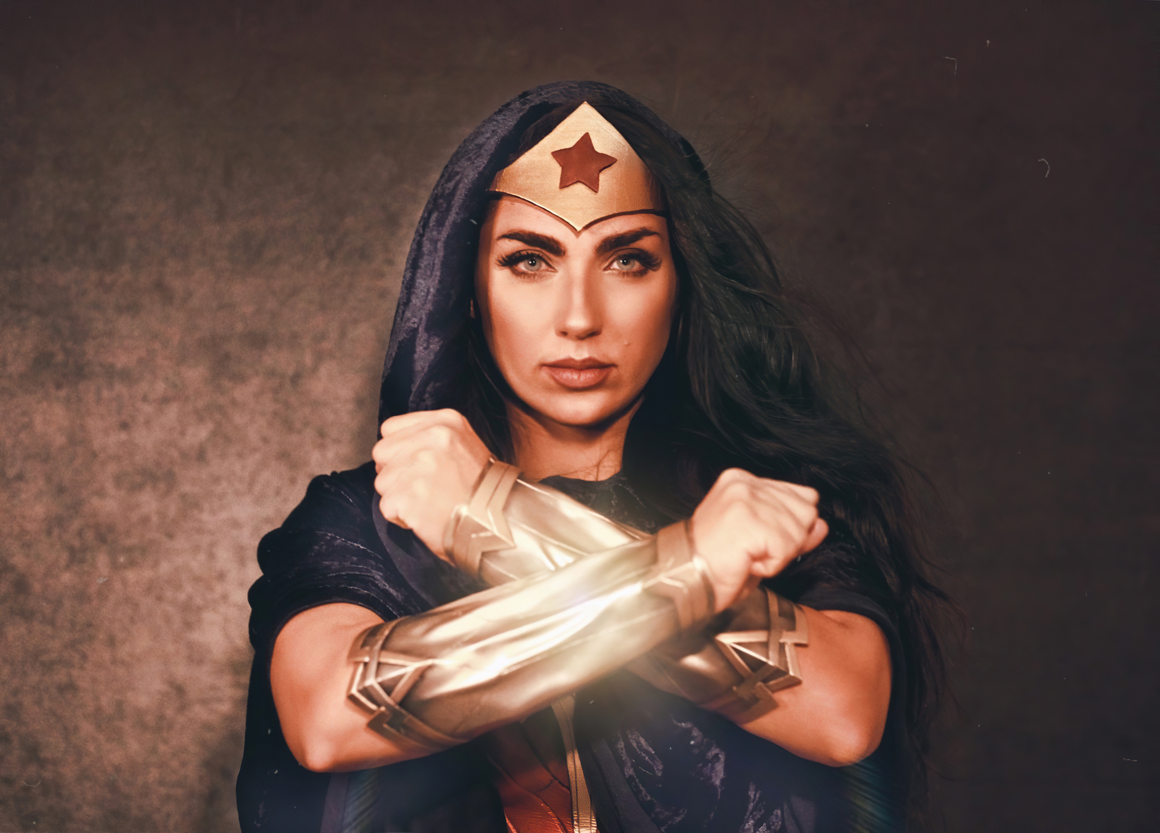 Wonder Woman 1984 Headshot Wallpapers