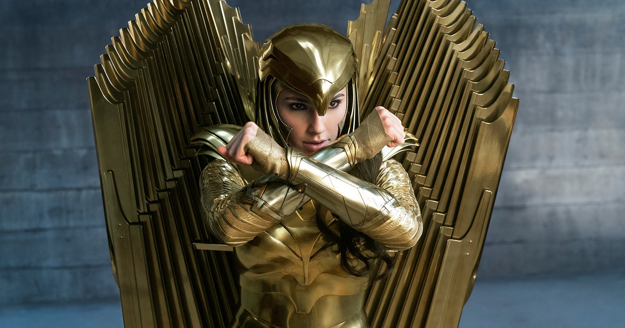 Wonder Woman Golden Eagle Armor Wallpapers