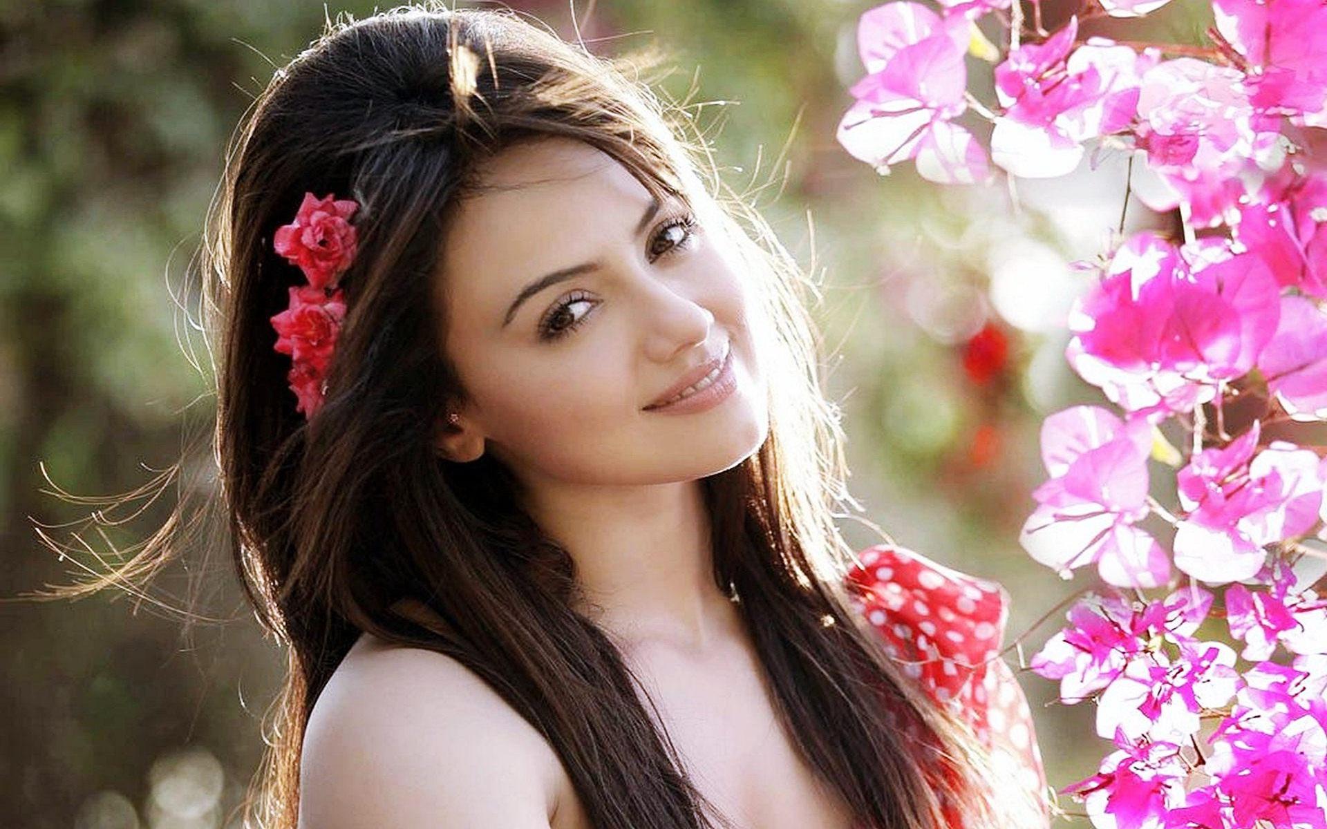 Beautiful Desi Girl Hd Wallpapers Wallpapers