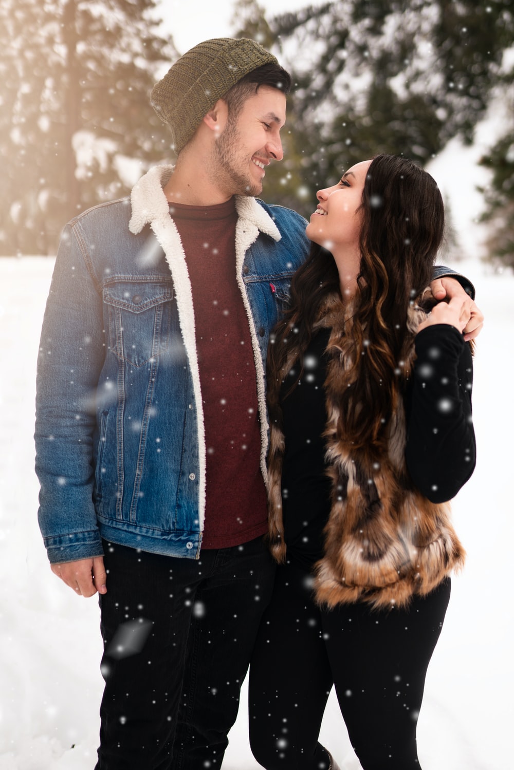 Cute Snow Couple Love Wallpapers Wallpapers