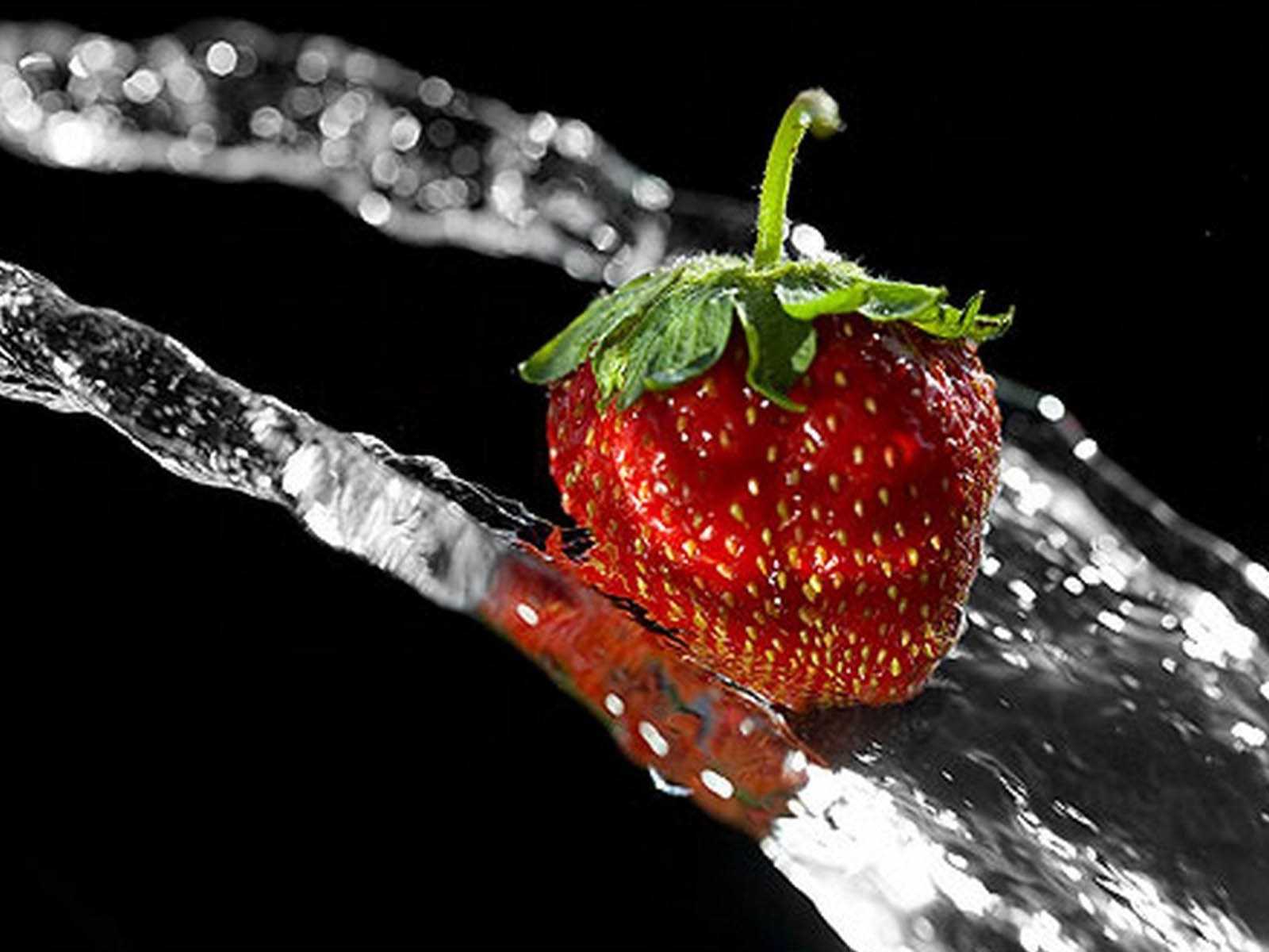 Cute Strawberry Desktop Wallpapers Wallpapers