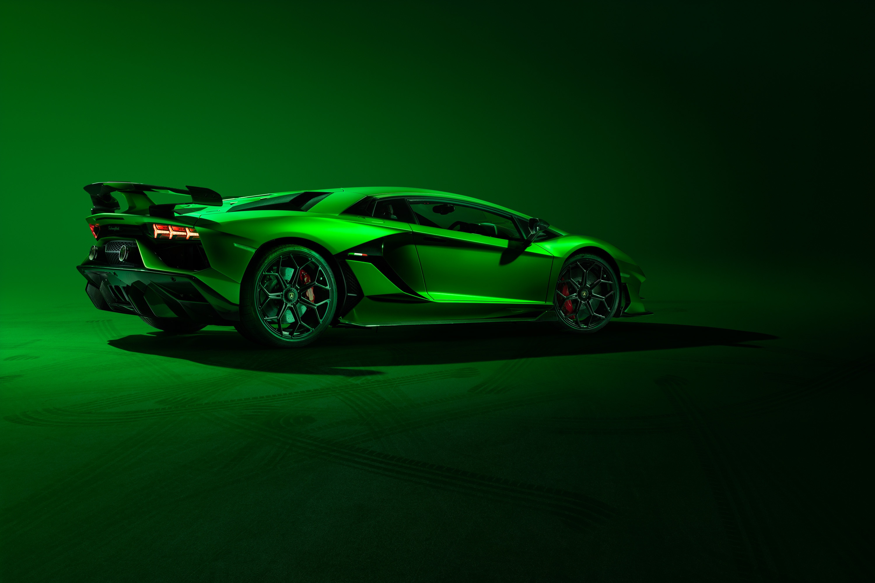 Cool Green Lamborghini Wallpapers