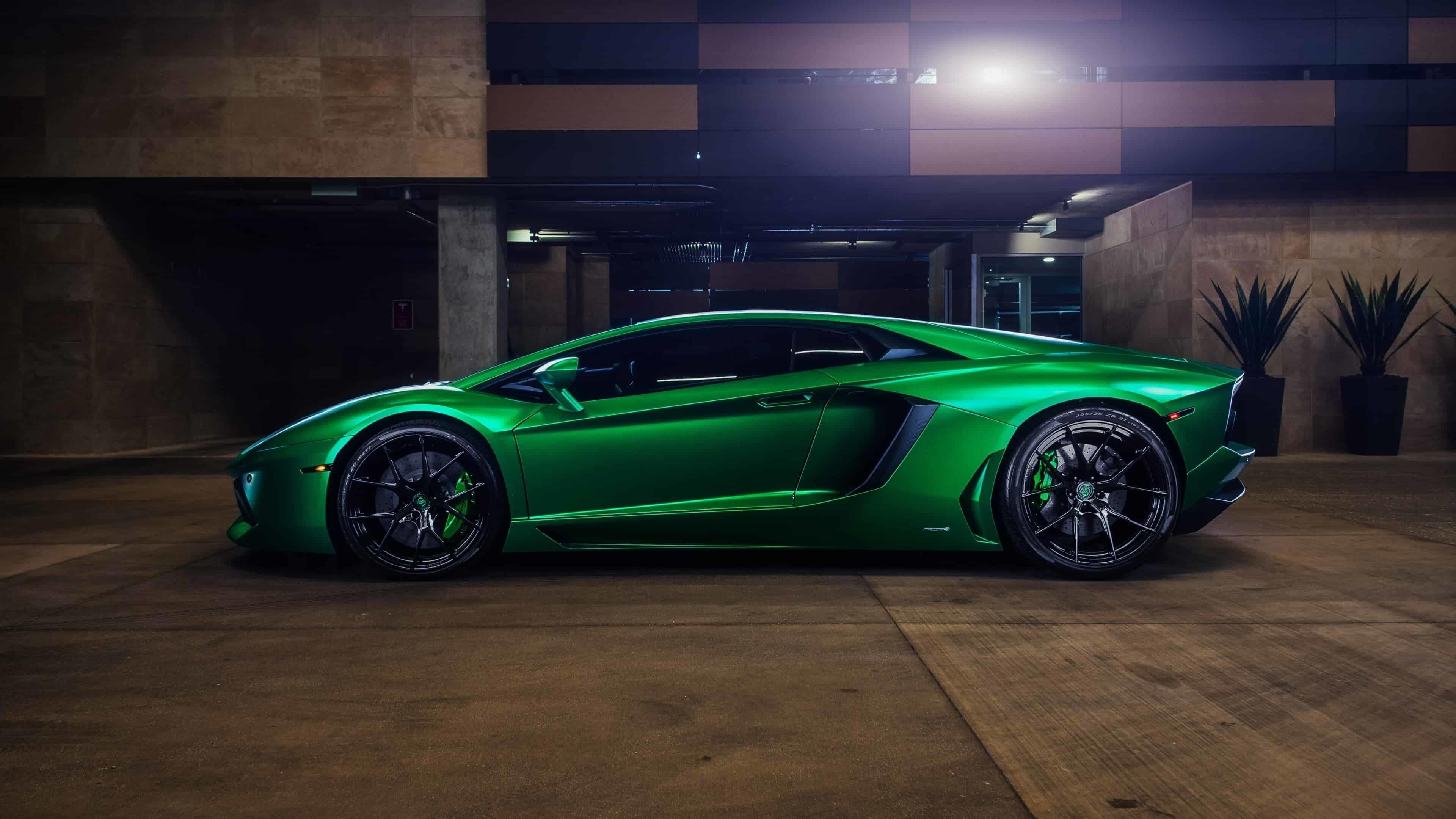 Cool Green Lamborghini Wallpapers