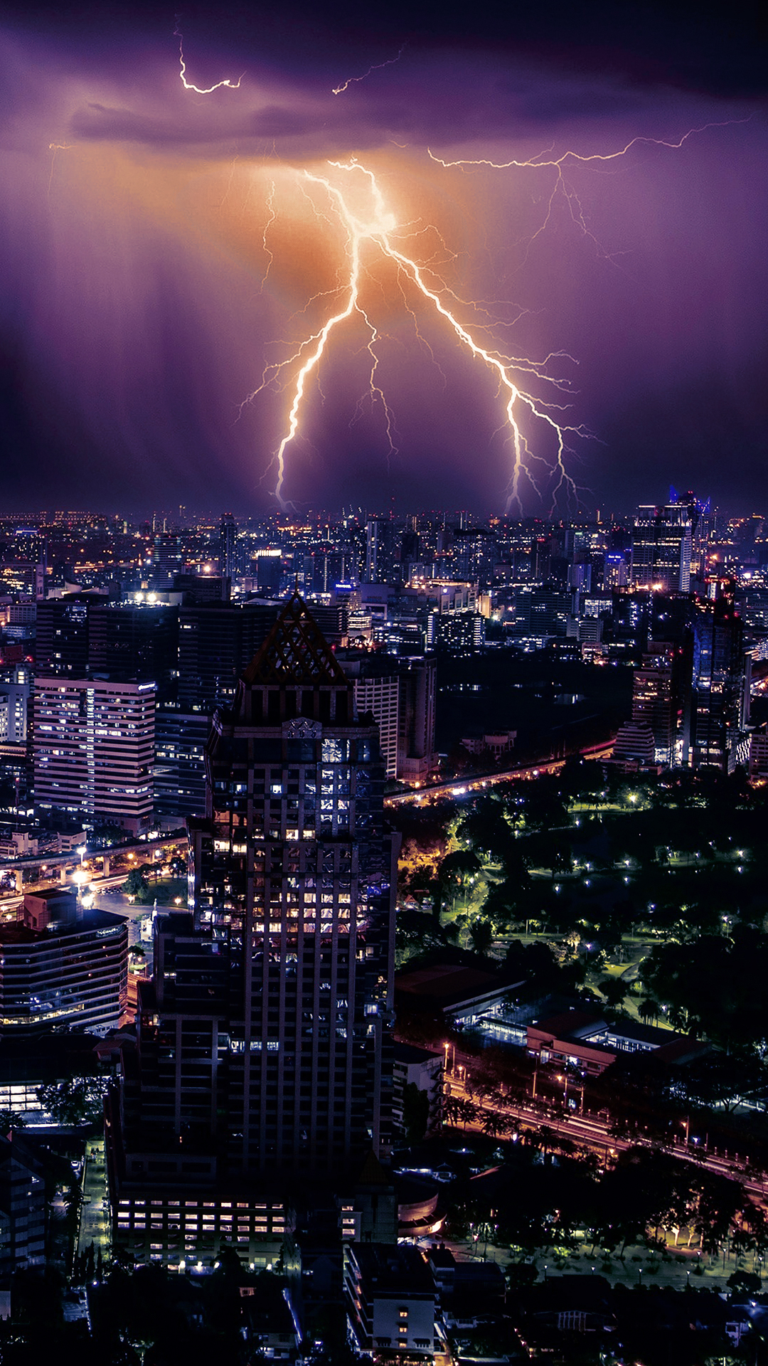 4K Ultra Hd Lightning Phone Wallpapers