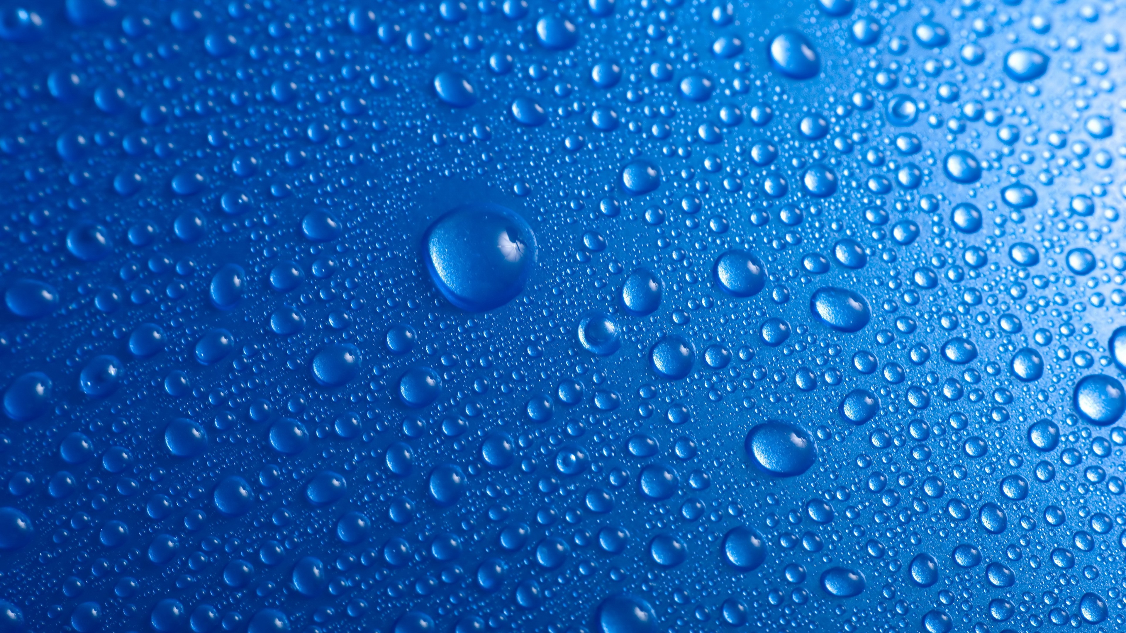 4K Water Drops Wallpapers