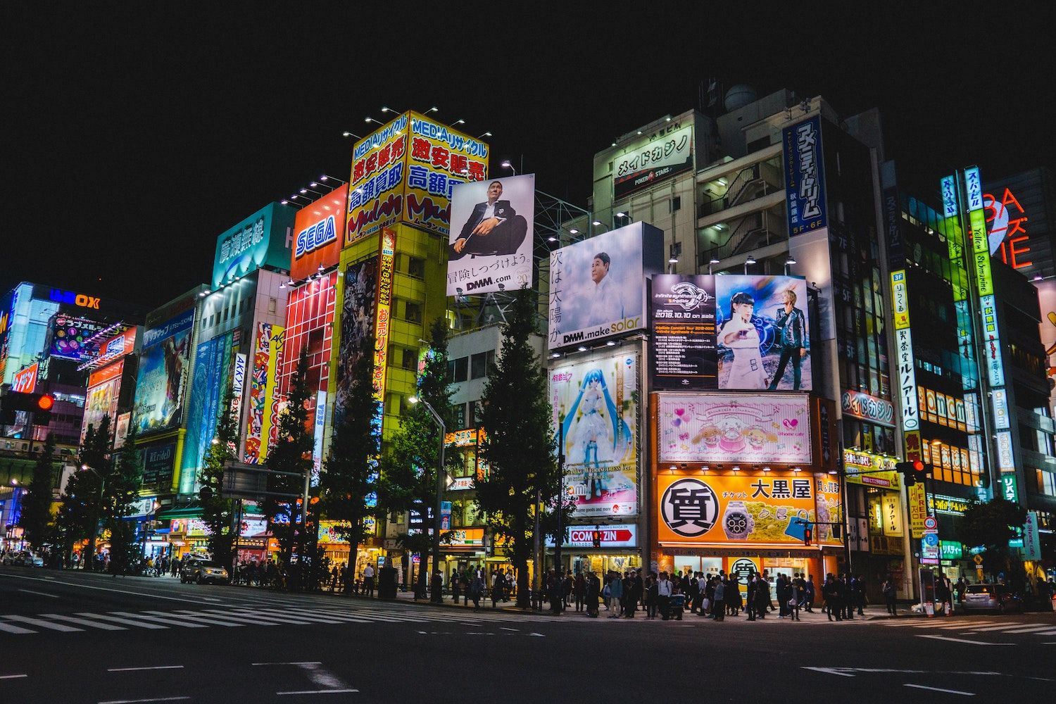 Akihabara At Night Wallpapers