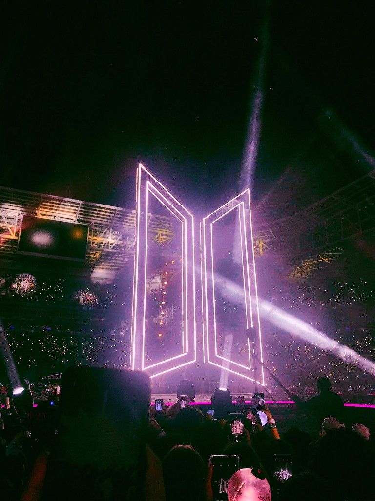 Army Bomb Aesthetic Wallpapers