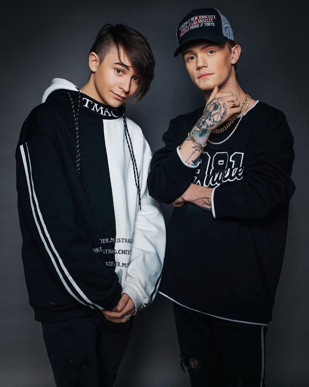 Bars And Melody Wallpapers