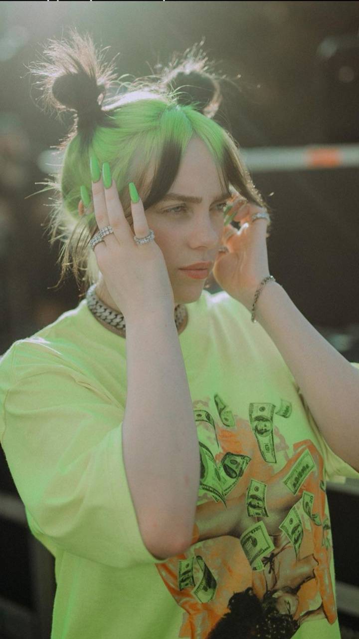 Billie Eilish Green Hair Smiling Wallpapers