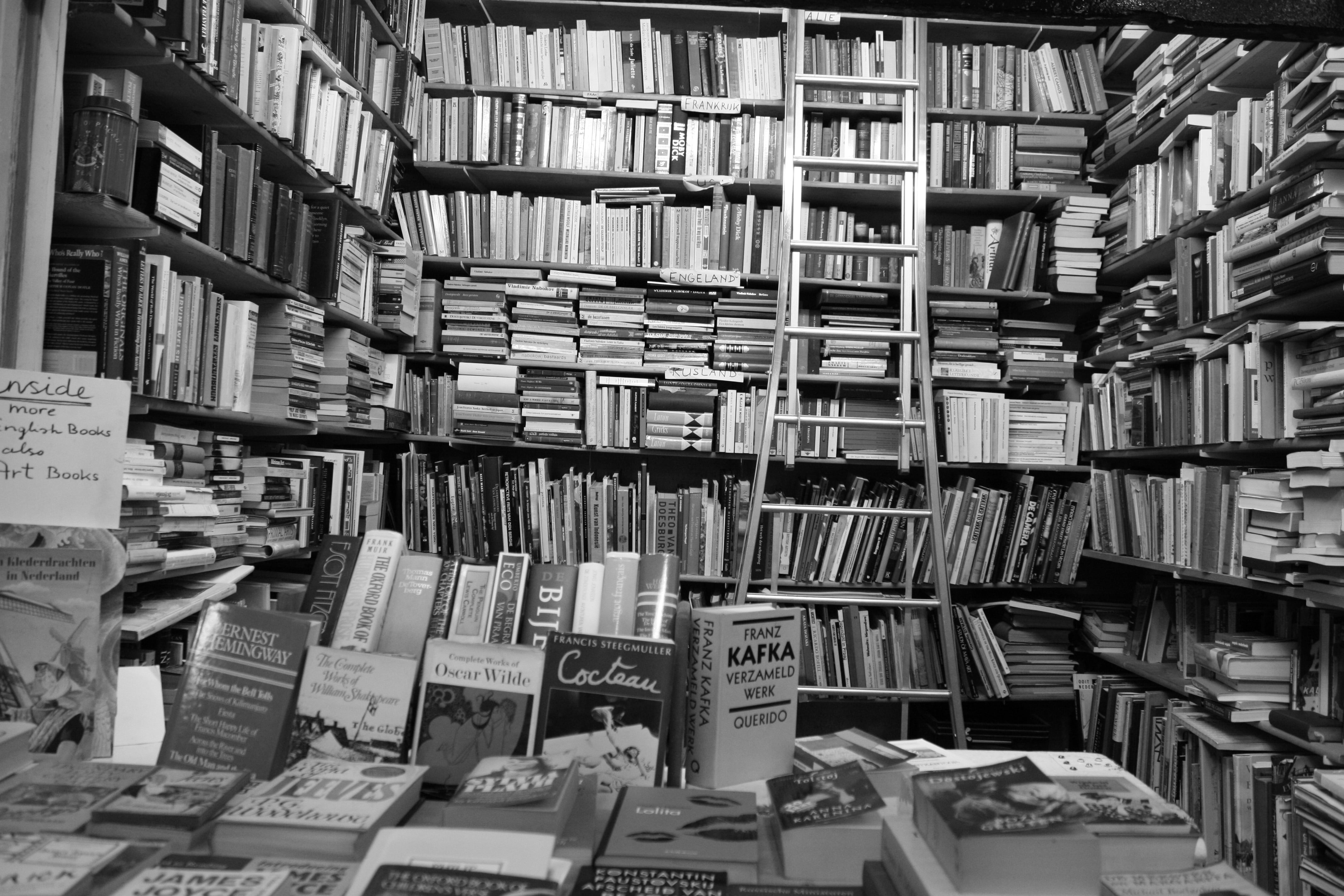 Black And White Books Wallpapers