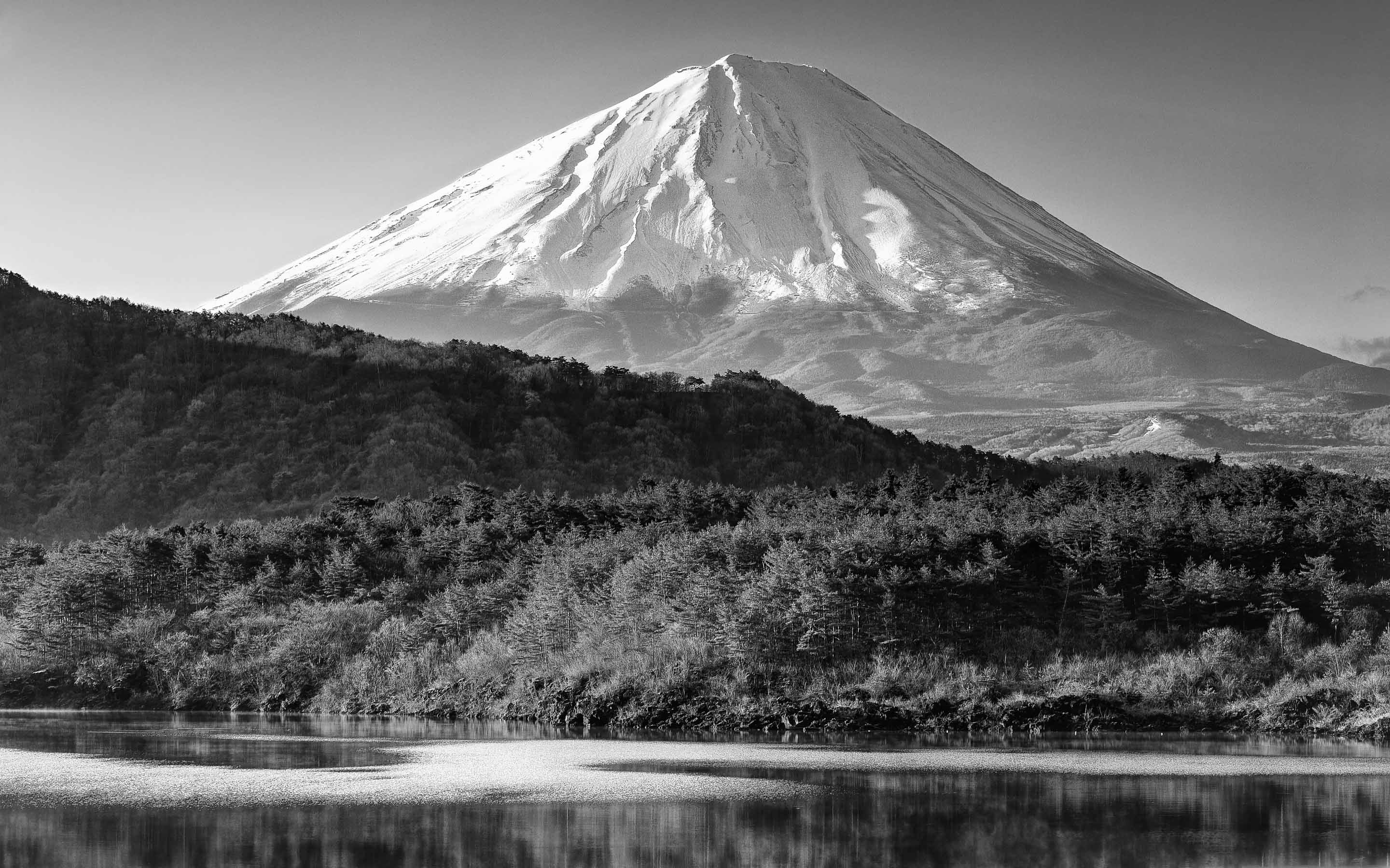 Black And White Macbook Wallpapers