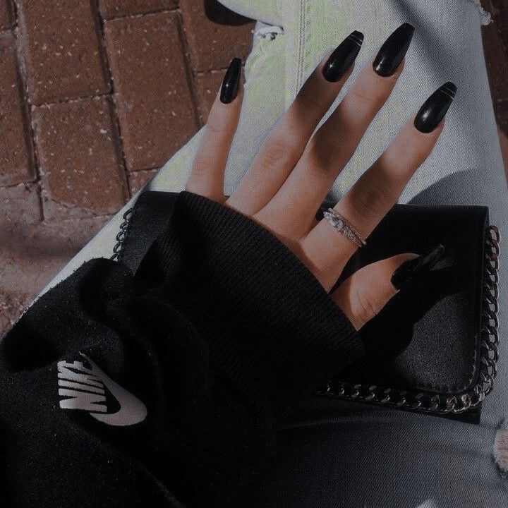 Black Nails Aesthetic Wallpapers