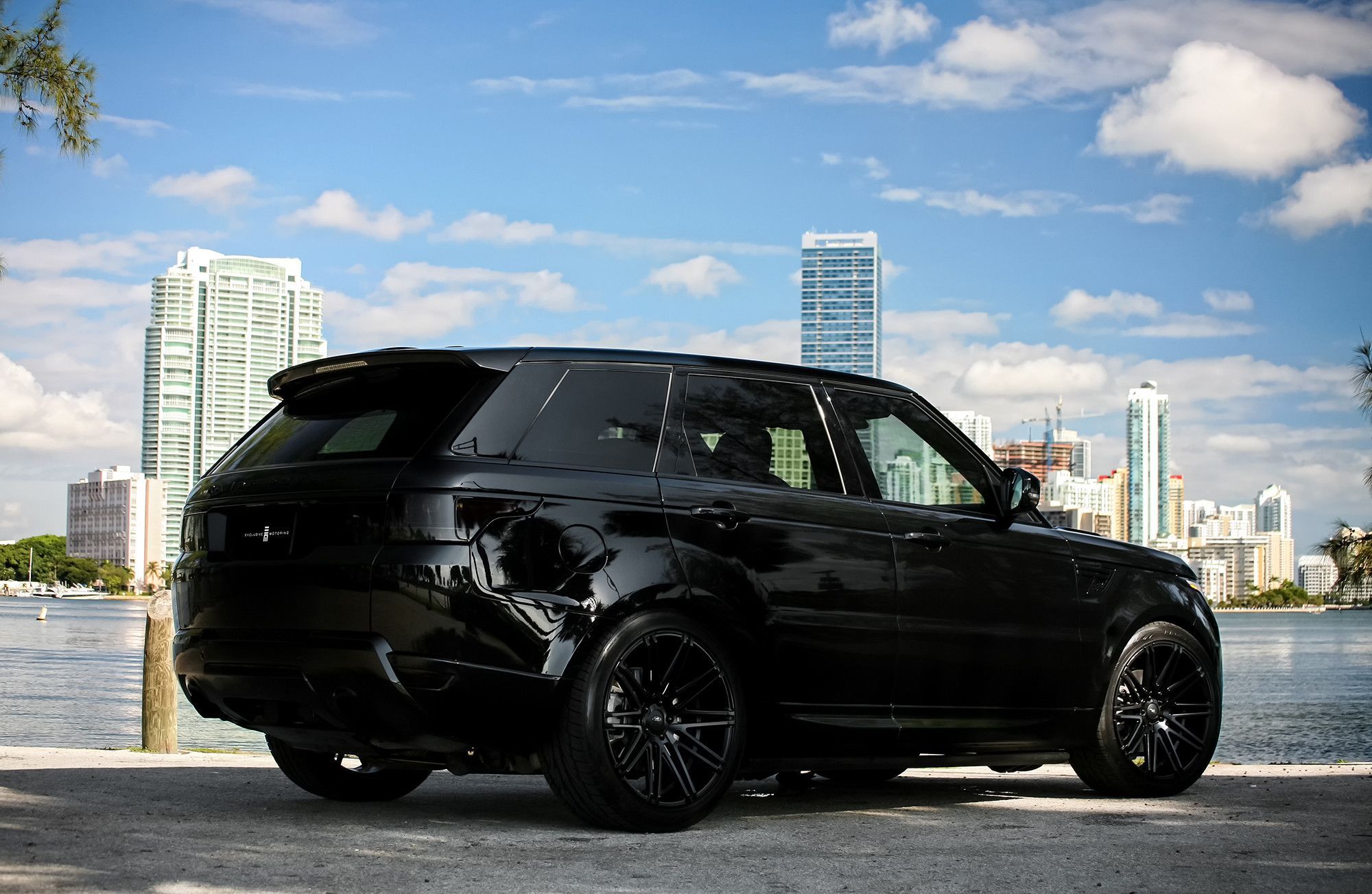 Black Range Rover Wallpapers