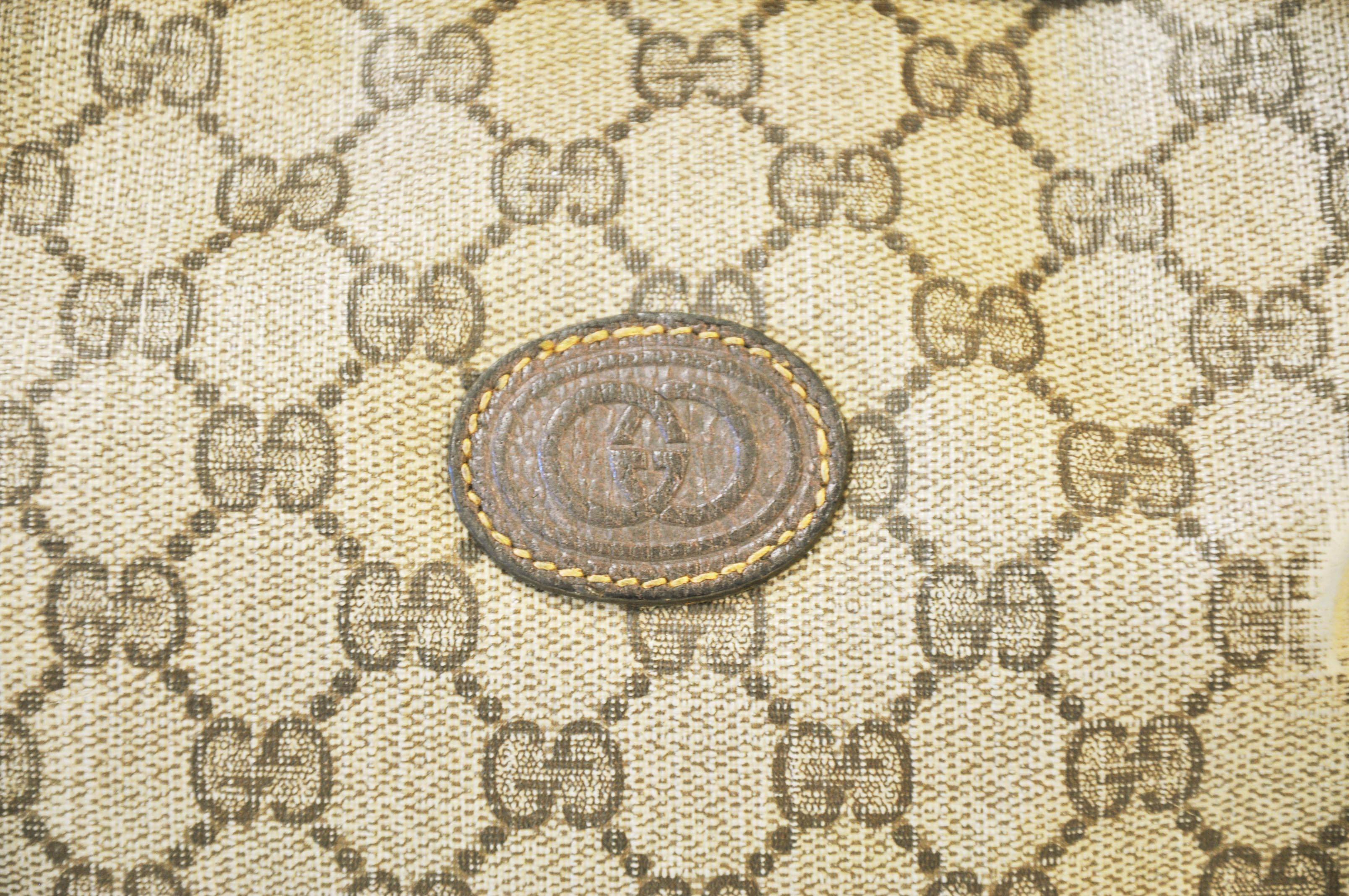 Brown Gucci Logo Wallpapers