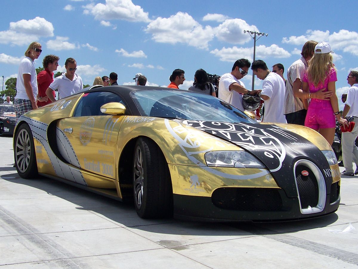 Bugatti Golden Wallpapers