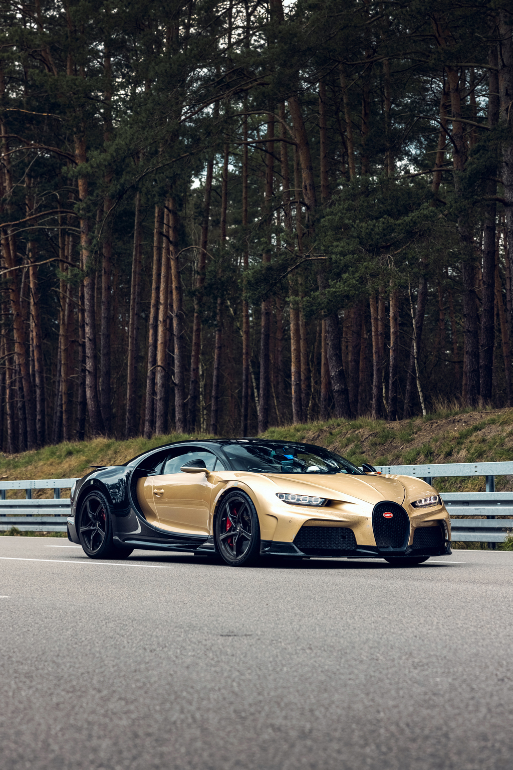 Bugatti Pictures Gold Wallpapers