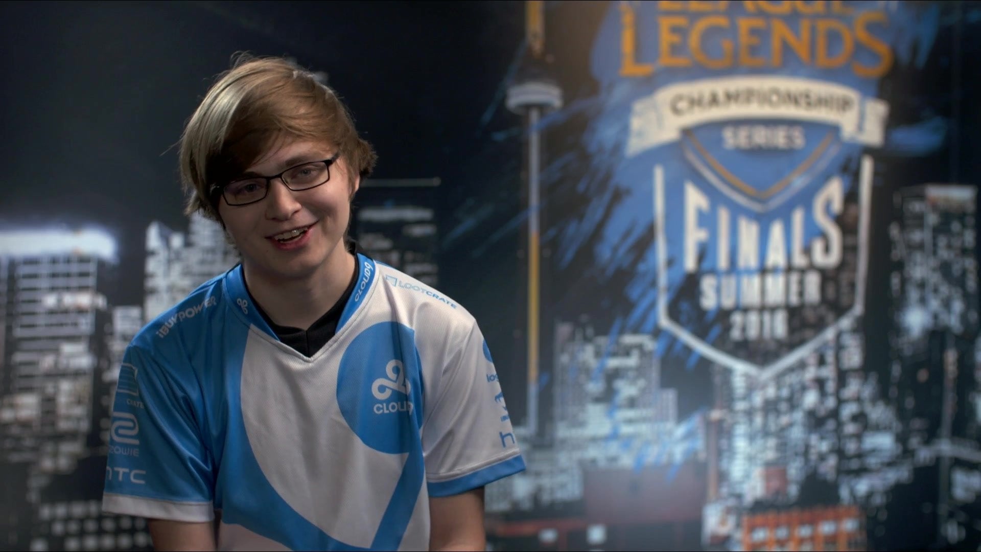 C9 Sneaky Wallpapers