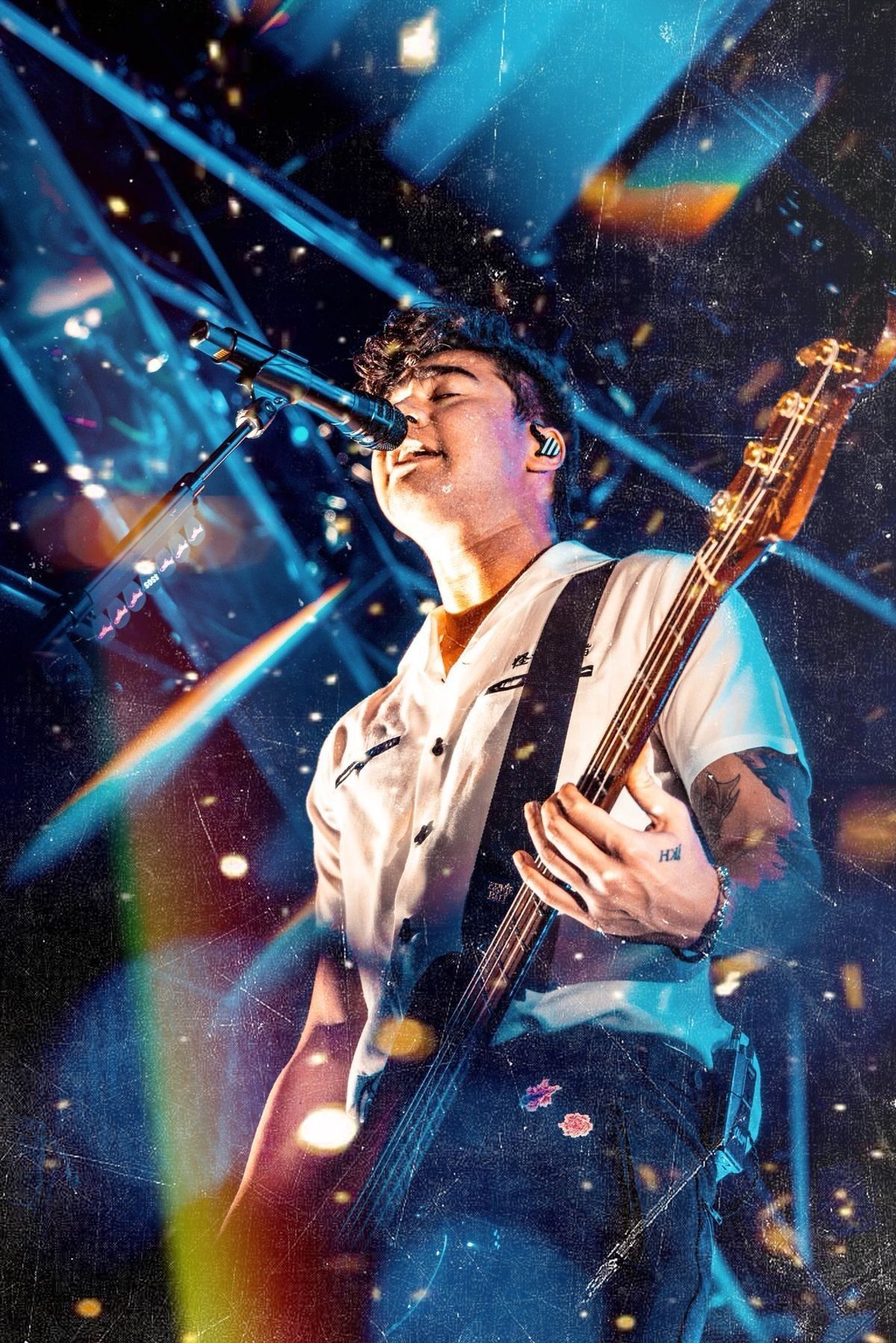 Calum Hood Wallpapers