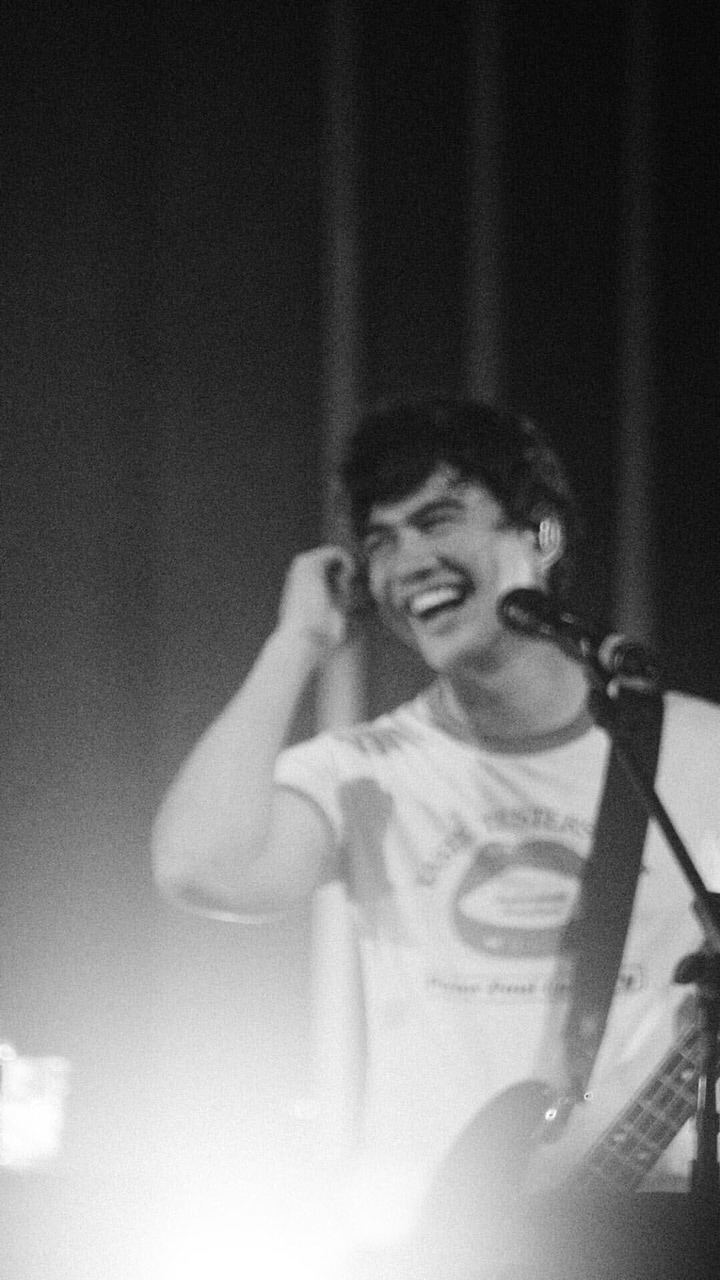 Calum Hood Wallpapers