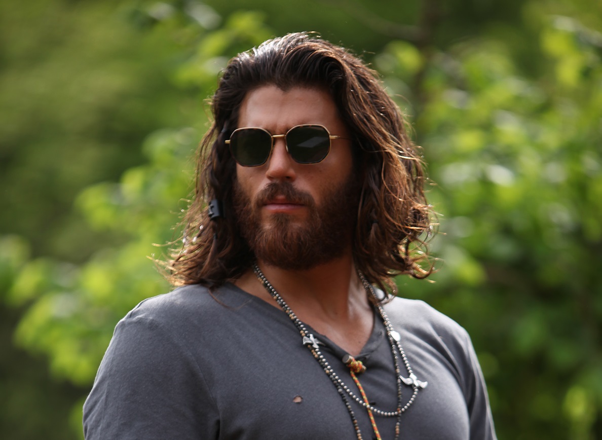 Can Yaman Wallpapers