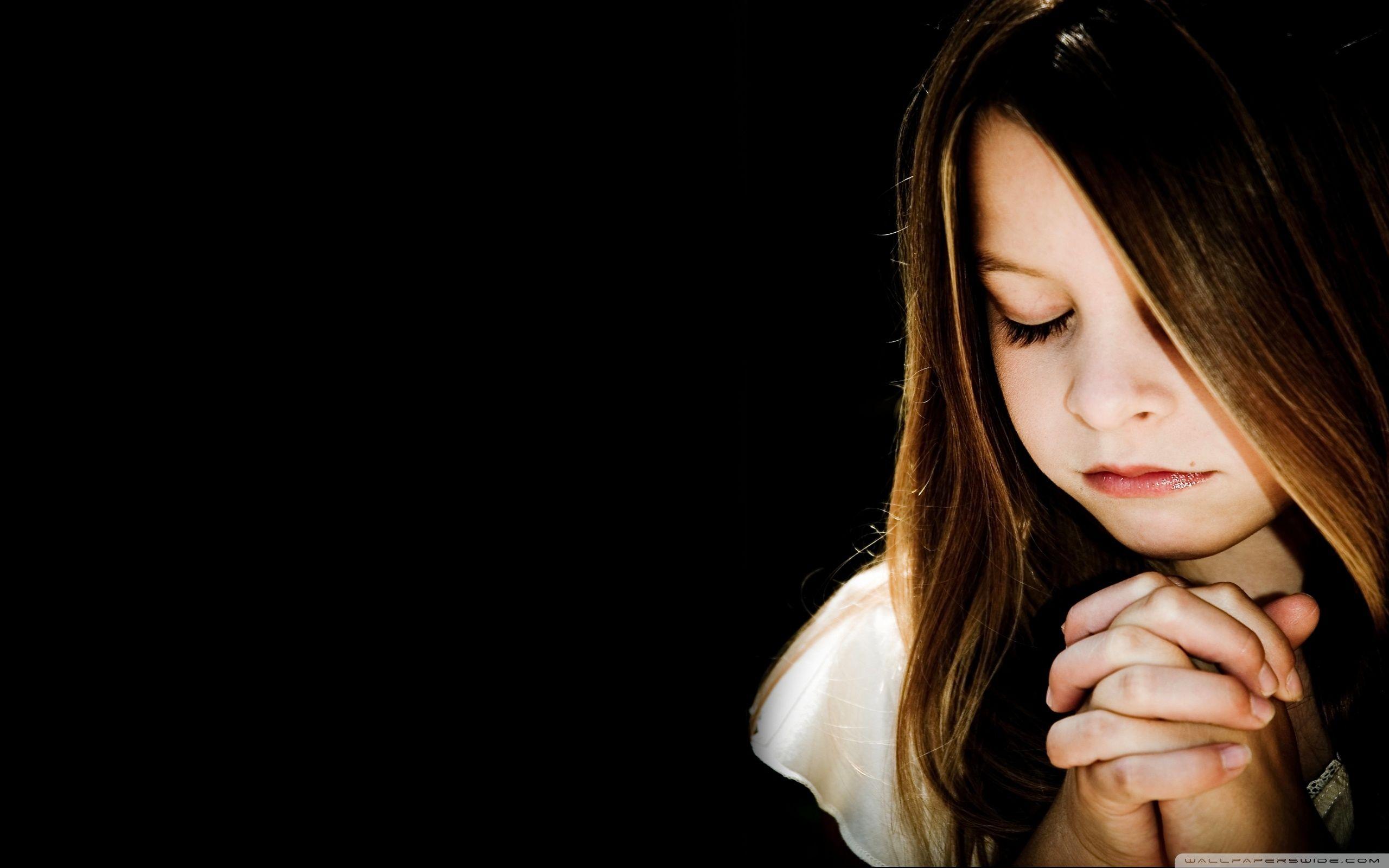 Child Praying Images Wallpapers