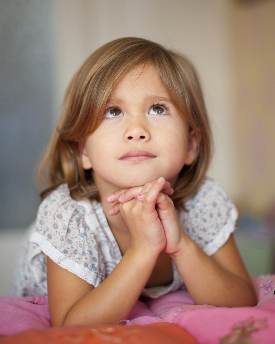 Child Praying Images Wallpapers