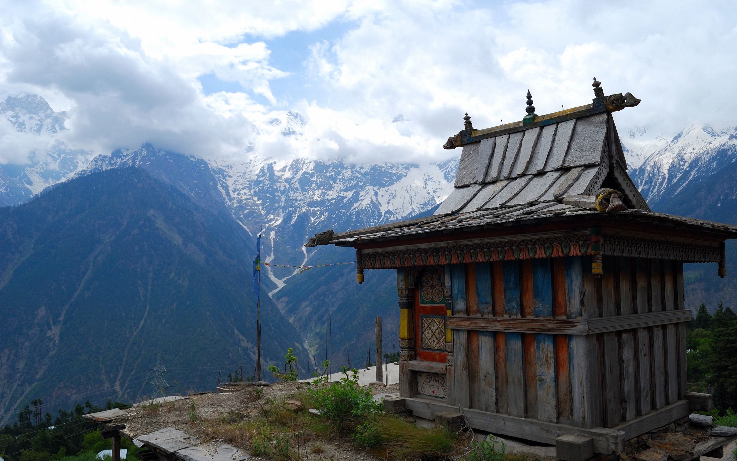 Chinese Temple On Mountain Wallpapers