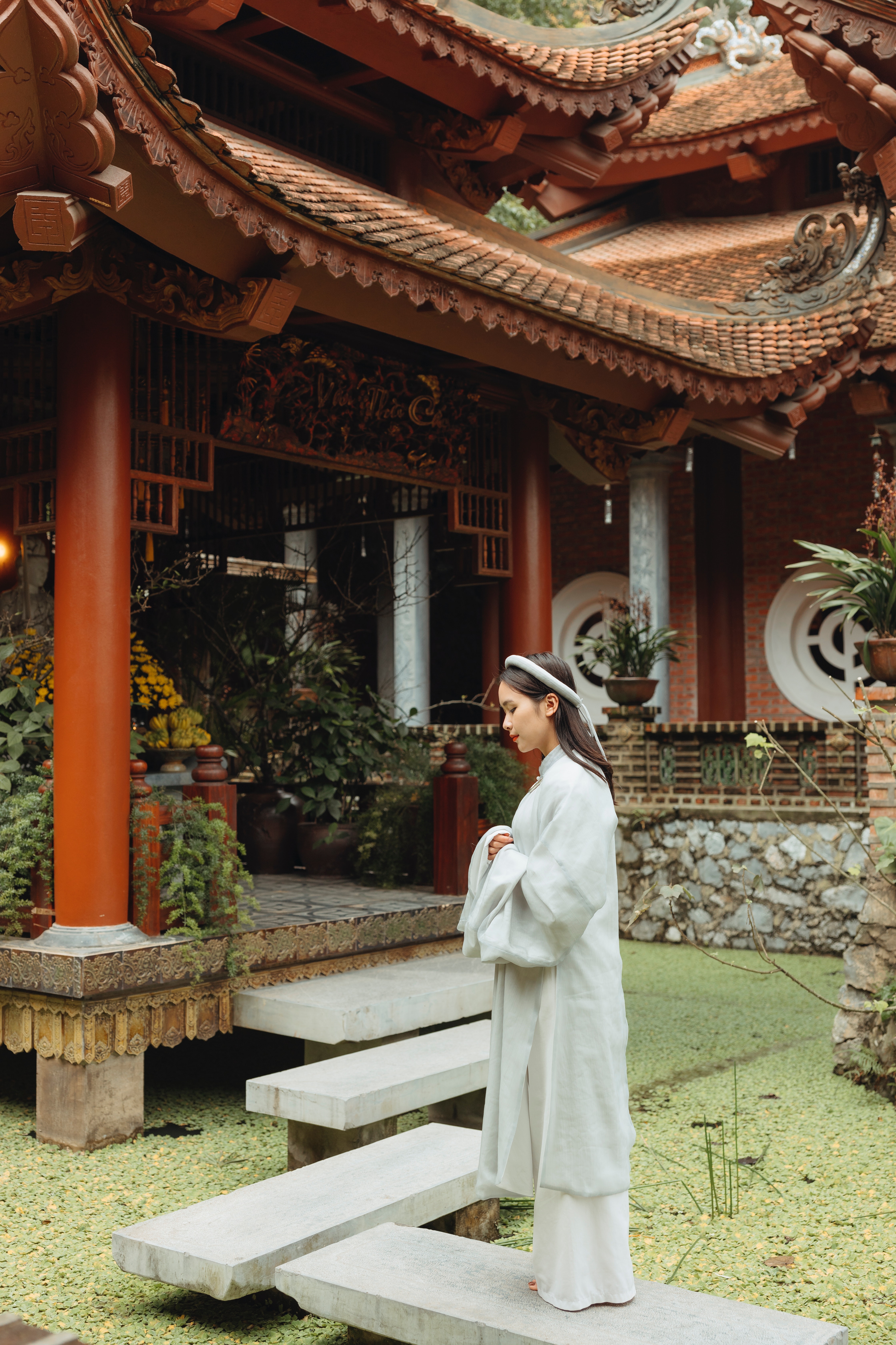 Chinese Temple On Mountain Wallpapers