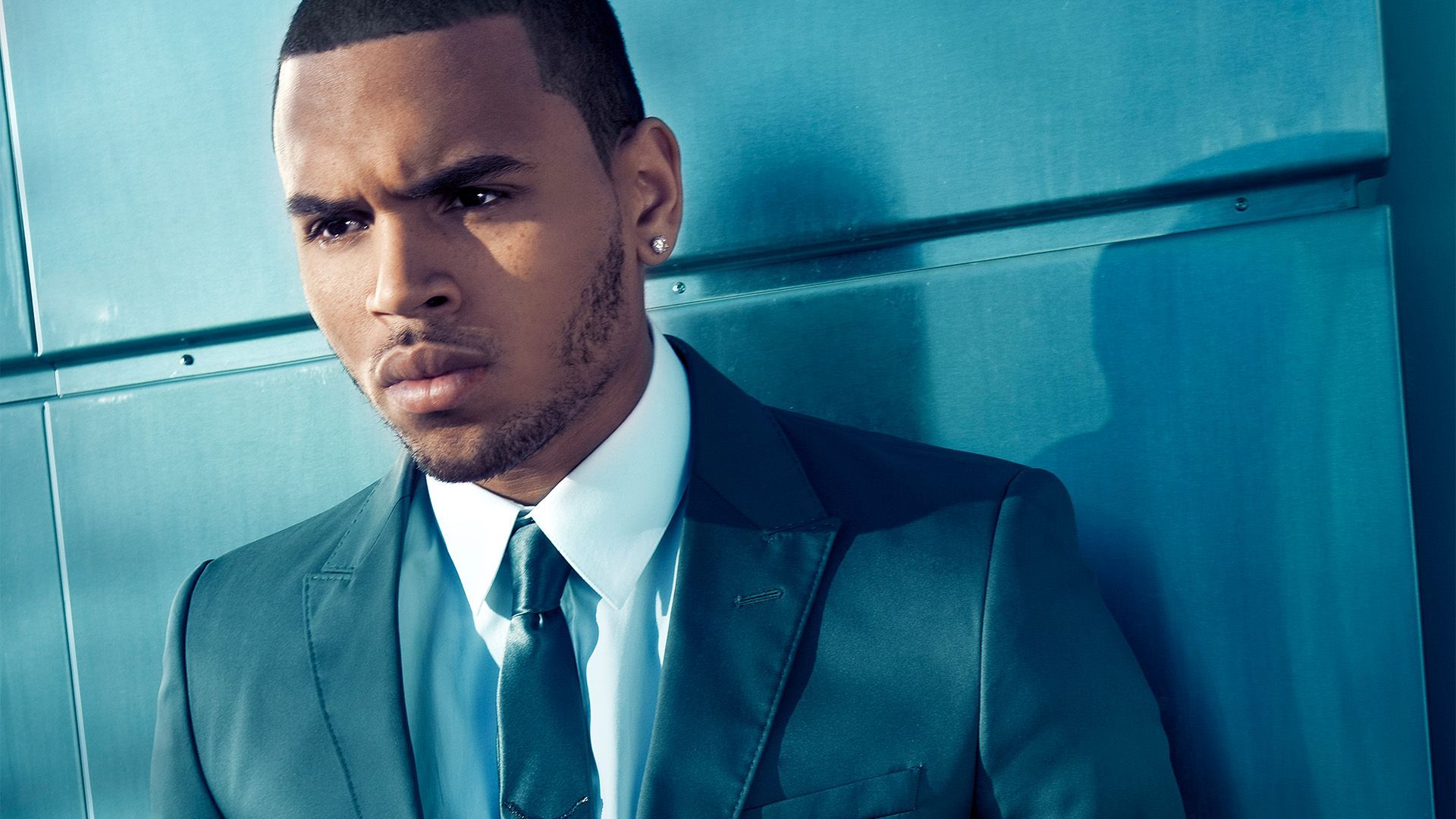 Chris Brown Graffiti Torrent Wallpapers